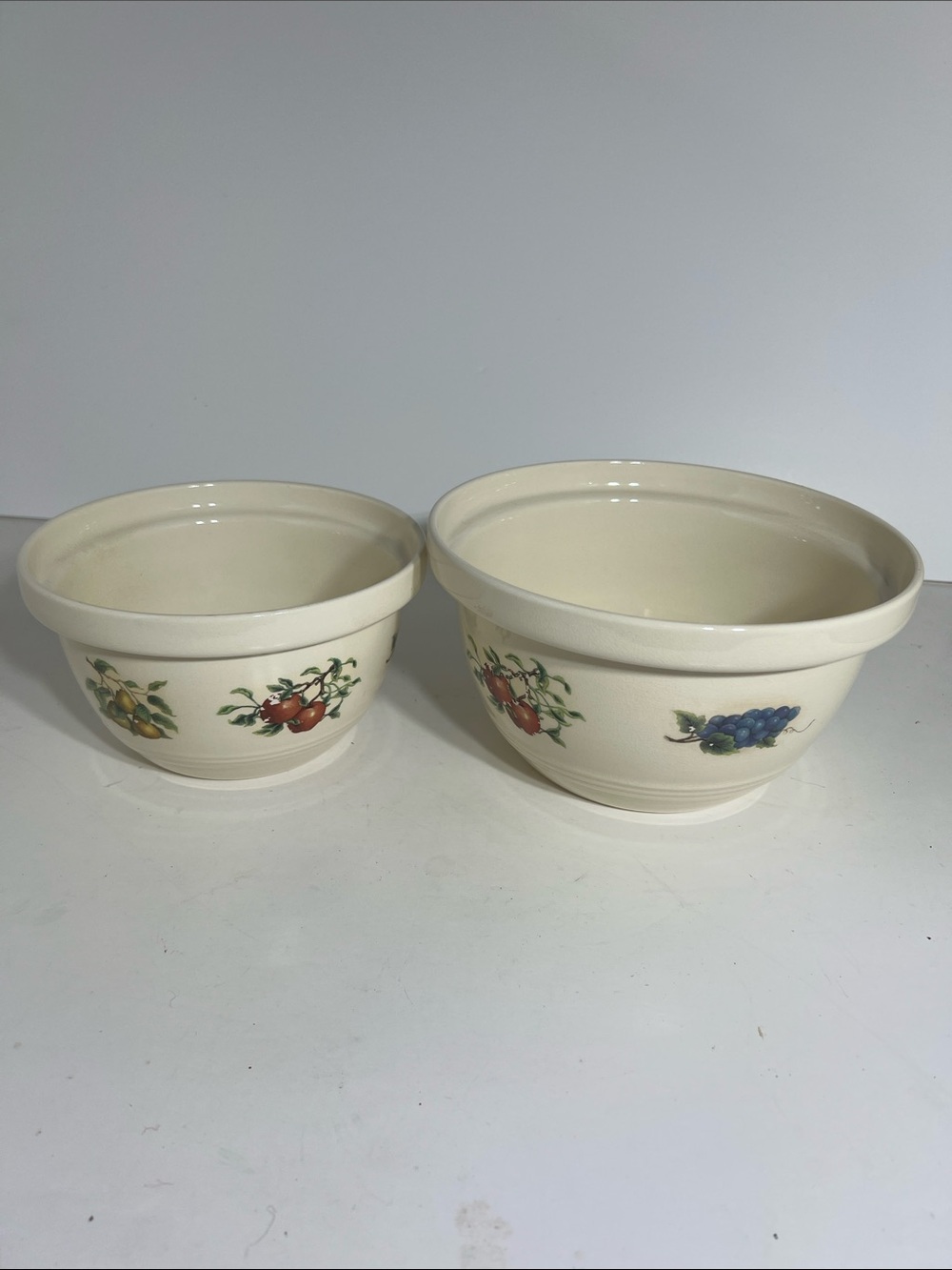 Cream Ceramic Fruit Pattern Mixing Bowls - Set of 2